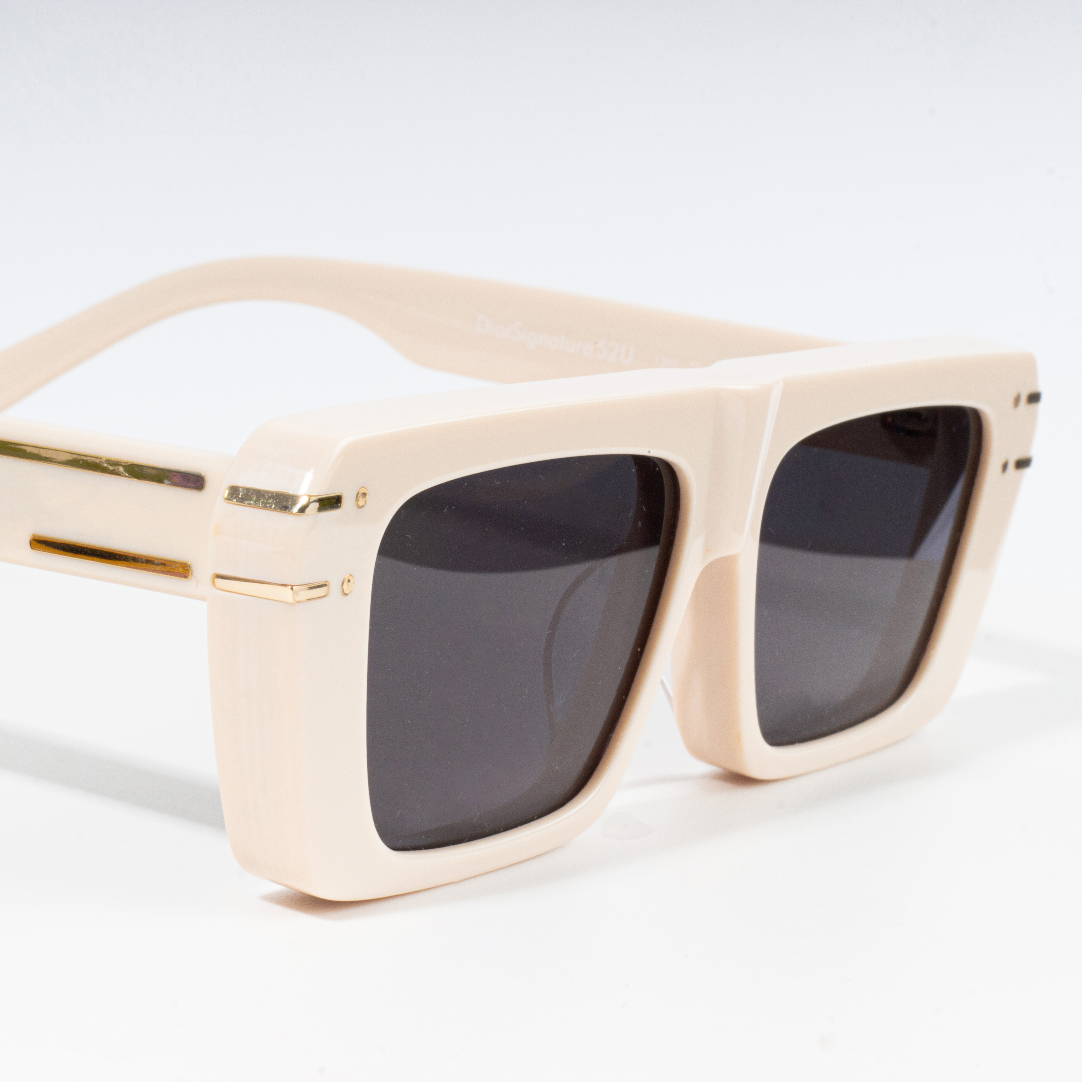 women sunglasses