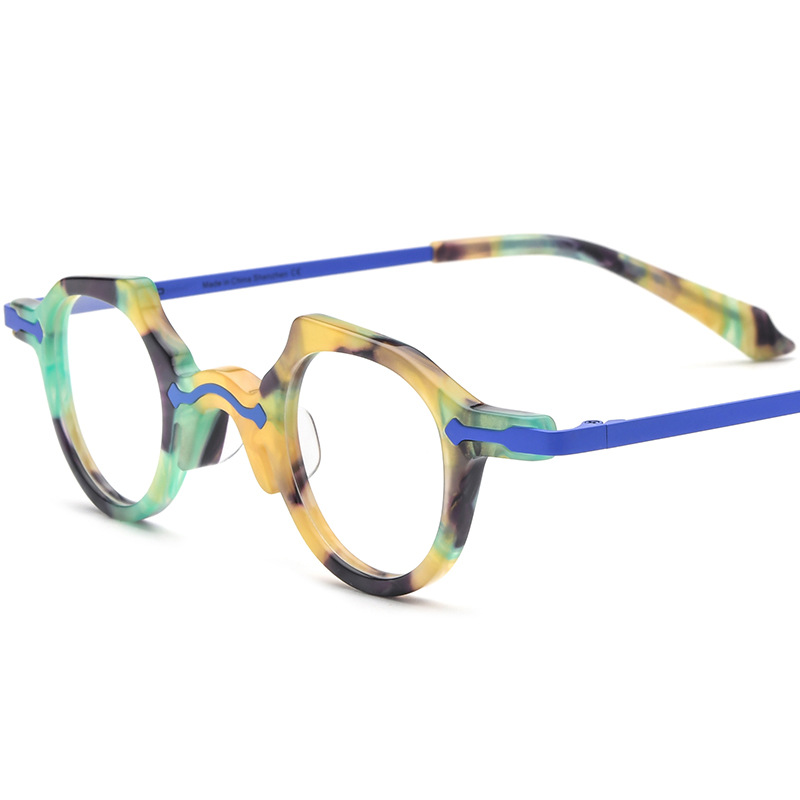 eyewear hot